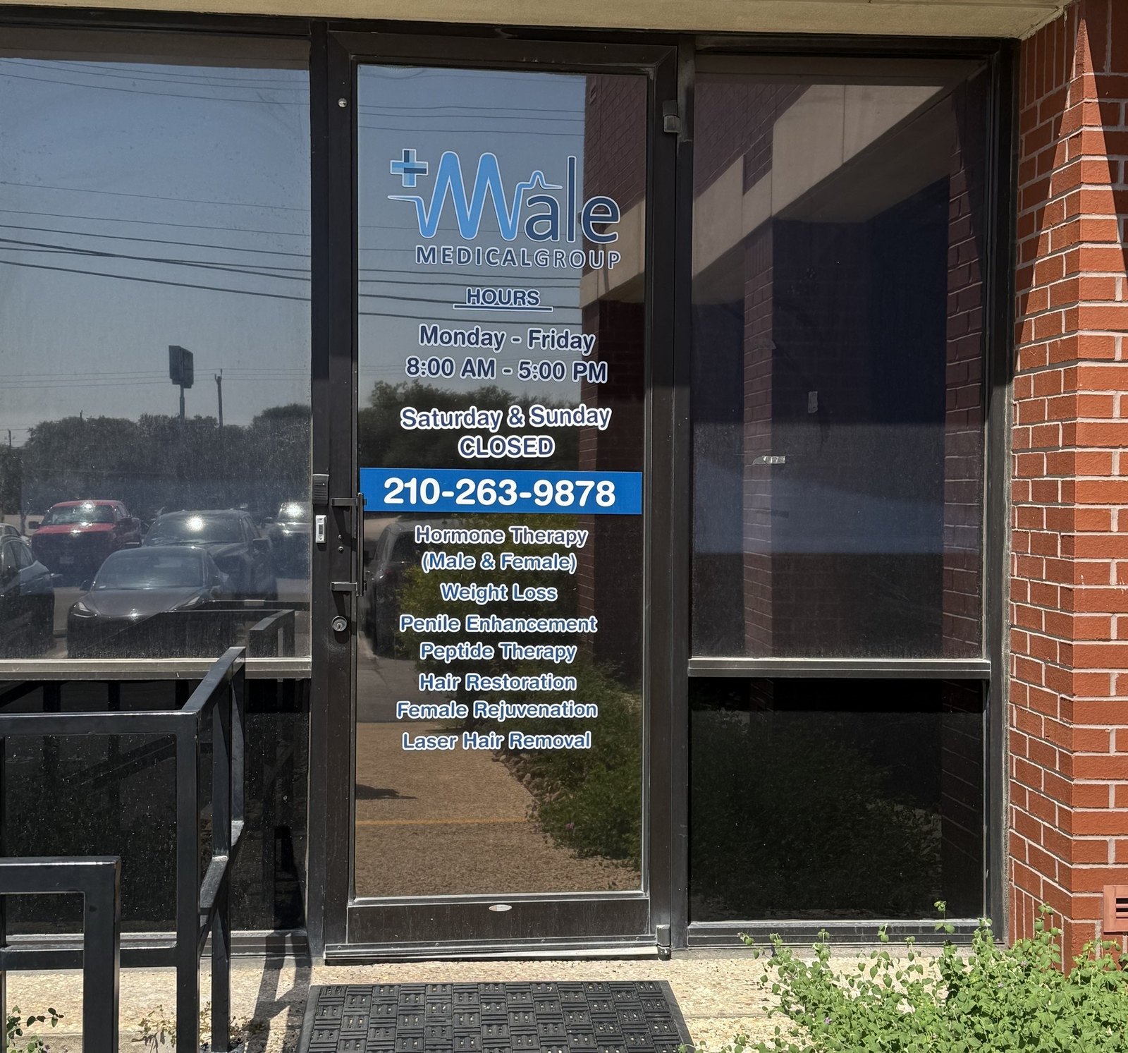Male Medical Group clinic entrance in San Antonio, Texas